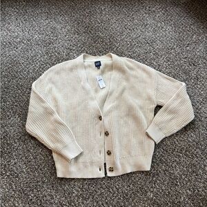 GAP Cream Cardigan Sweater V-Neck Knit